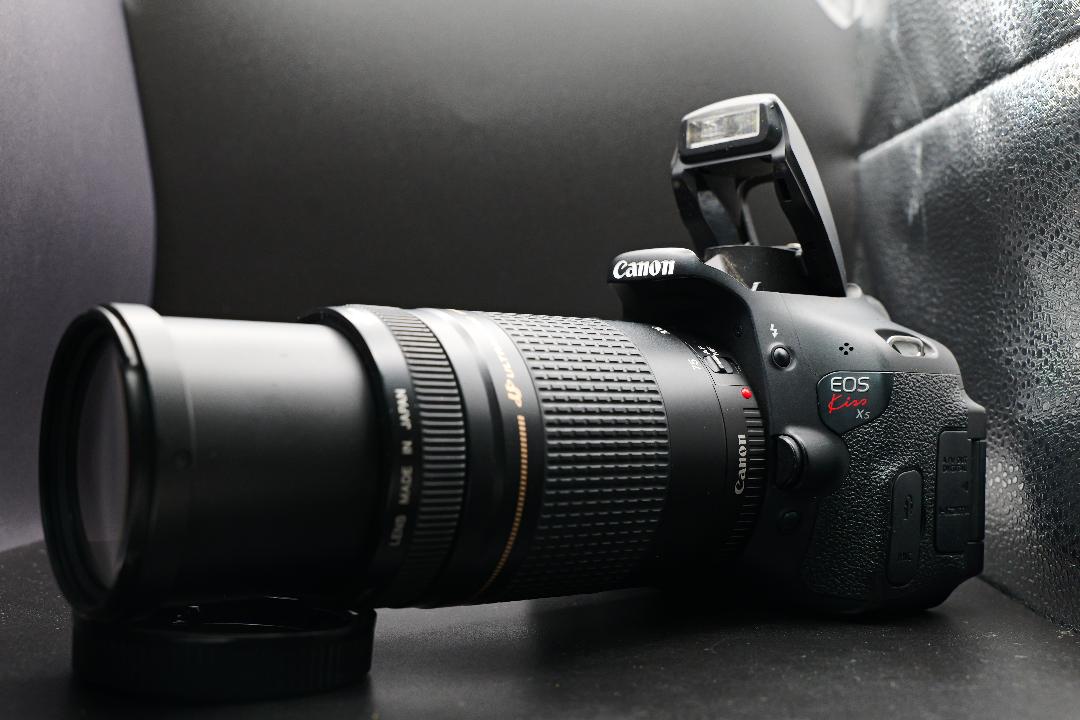 Canon EOS Kiss X5 ダブルズームレンズ 一眼レフカメラセット