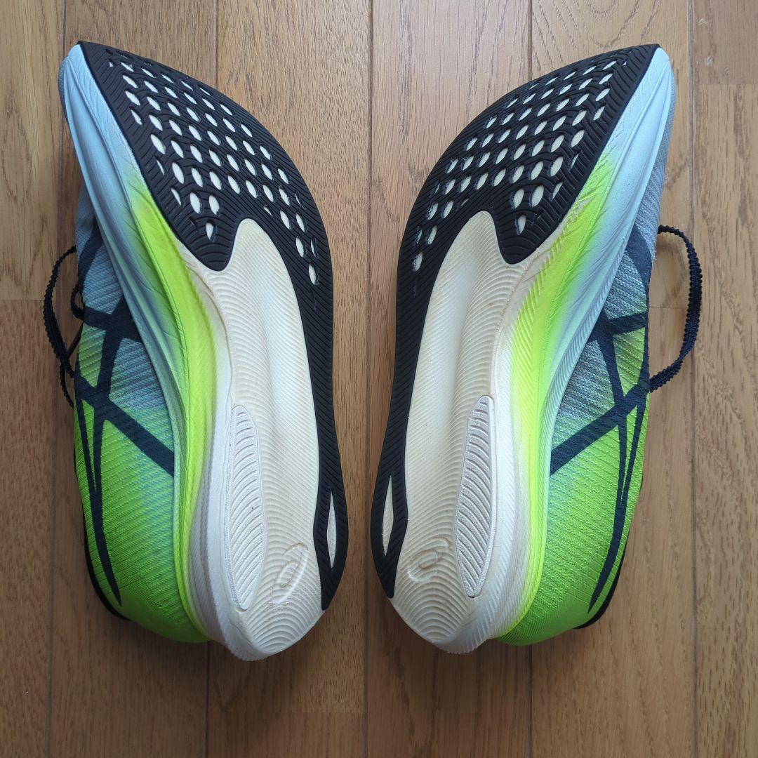 アシックスメタスピードエッジ＋