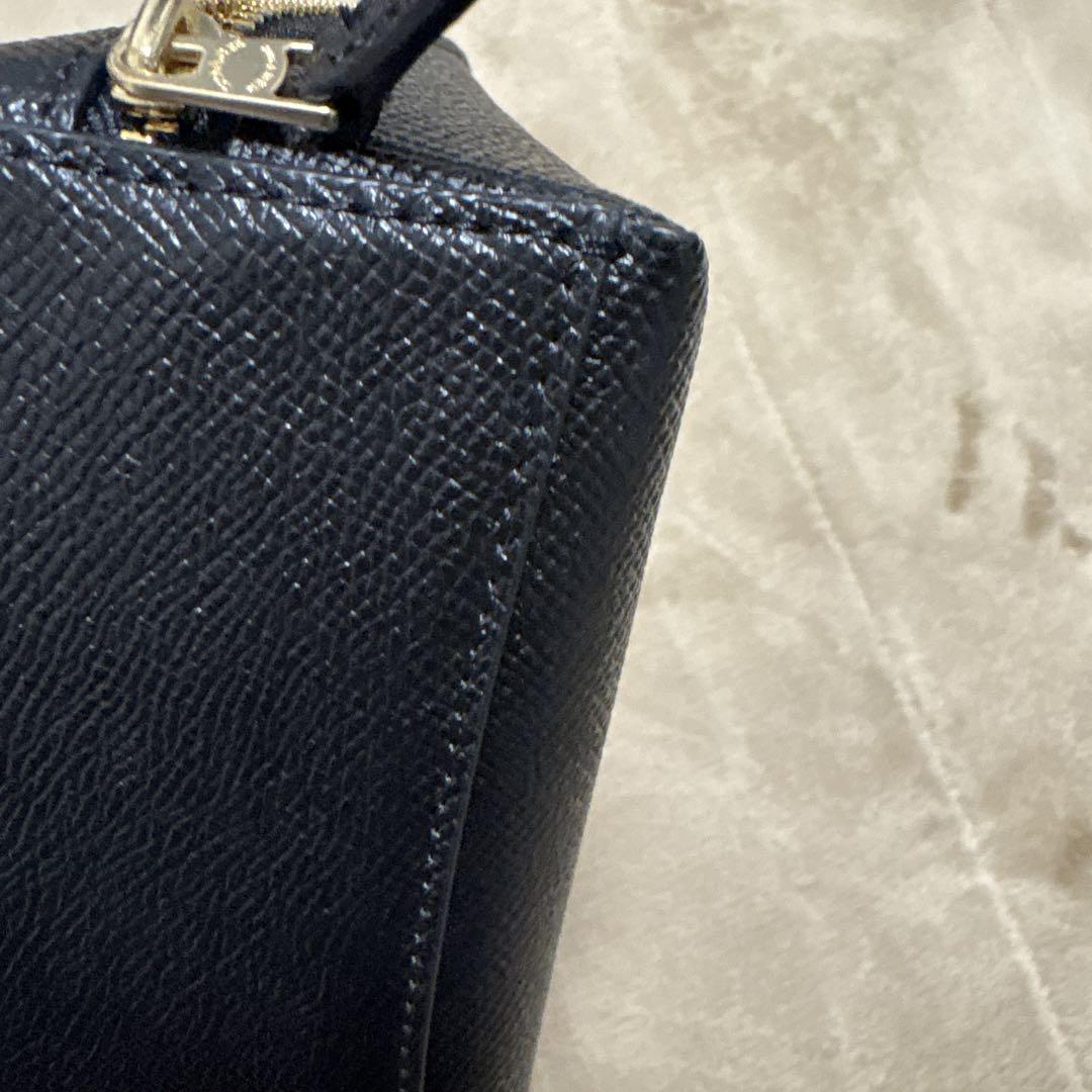 【値下げ中】COACH ブラック レザー ポーチ　新品未使用