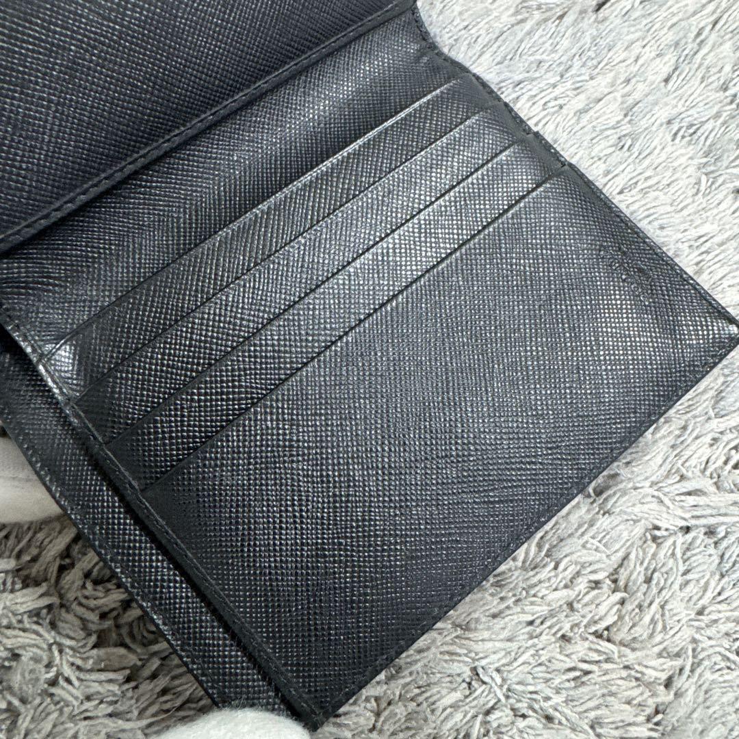 PRADA プラダ ナイロン × サフィアーノレザー 二つ折り財布 ブラック