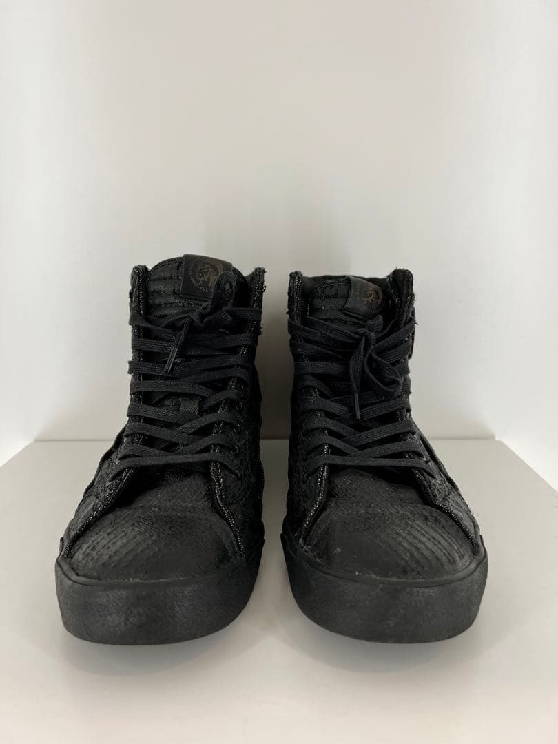 激安人気新品 DIESEL (ディーゼル)メンズスニーカー美品 JPNサイズ