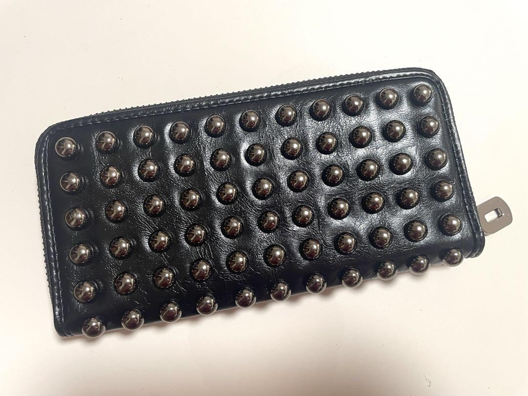 スタッズ付き黒長財布 スタッズ付き黒長財布 - メルカリ