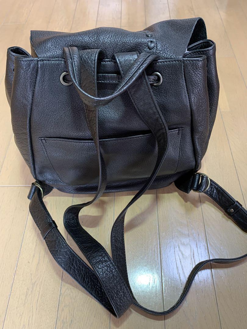 ブラックレザーリュックレディース