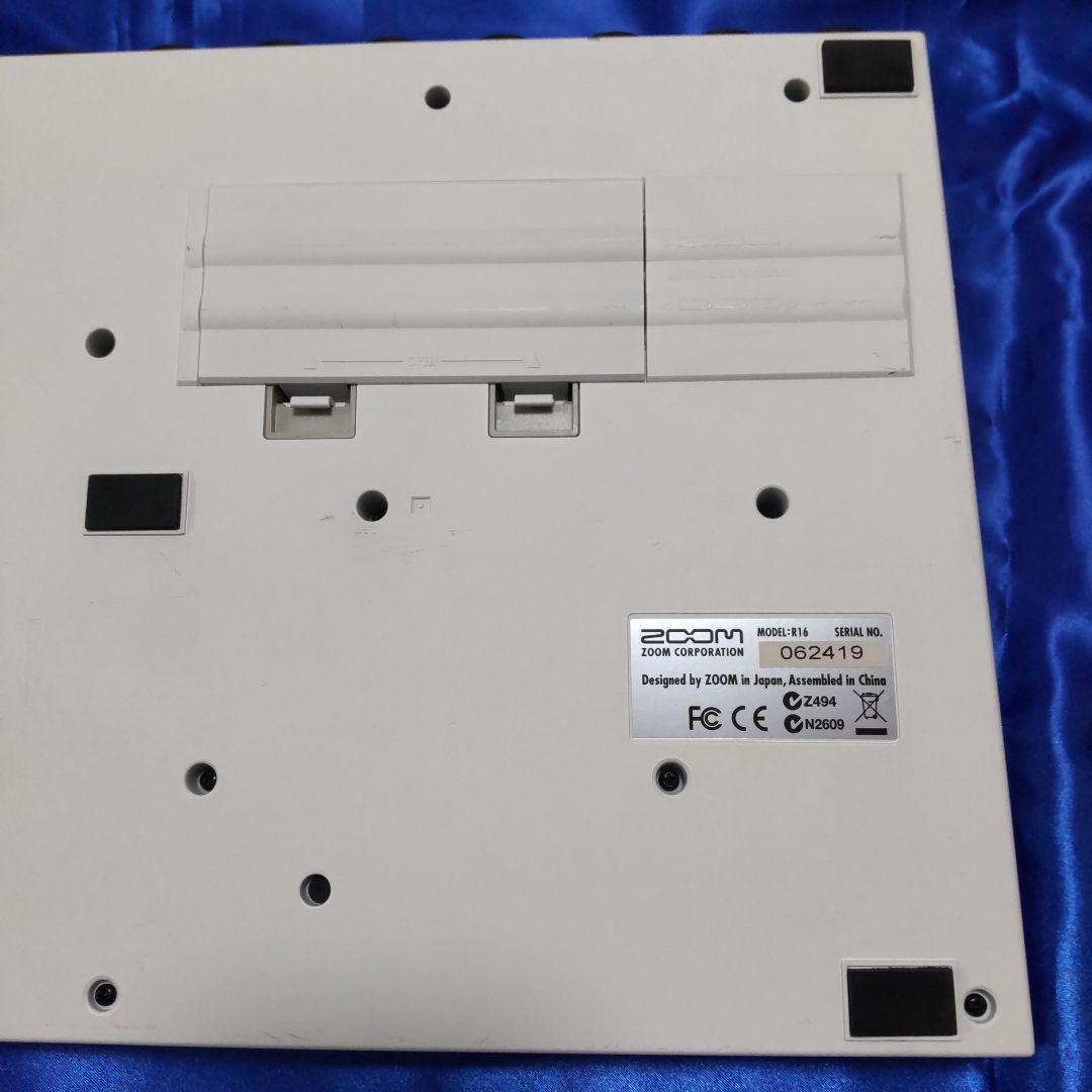 ZOOM ズーム R16  マルチトラックレコーダー 保管品 動作確認済