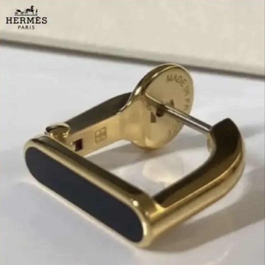 HERMES ゴールド ブラック ピアス(片耳用)