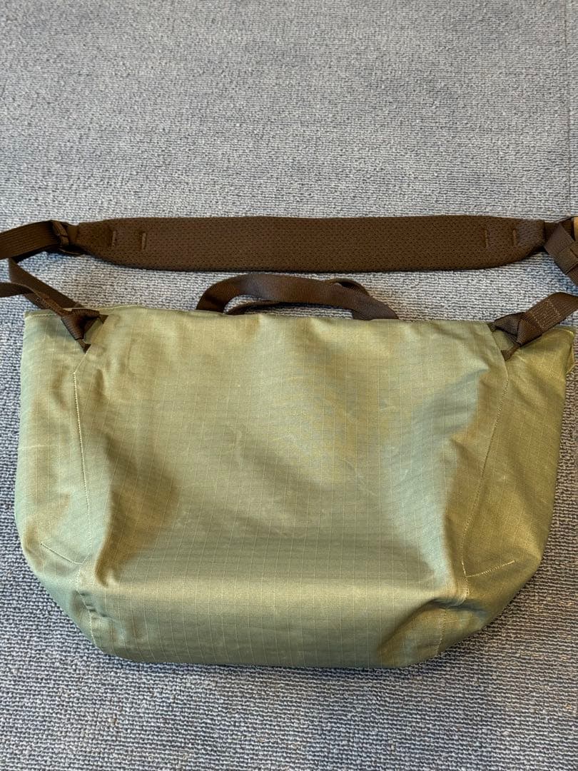 ARC‘TERYX グランヴィルショルダーバッグ ARC‘TERYX グランヴィルショルダーバッグ