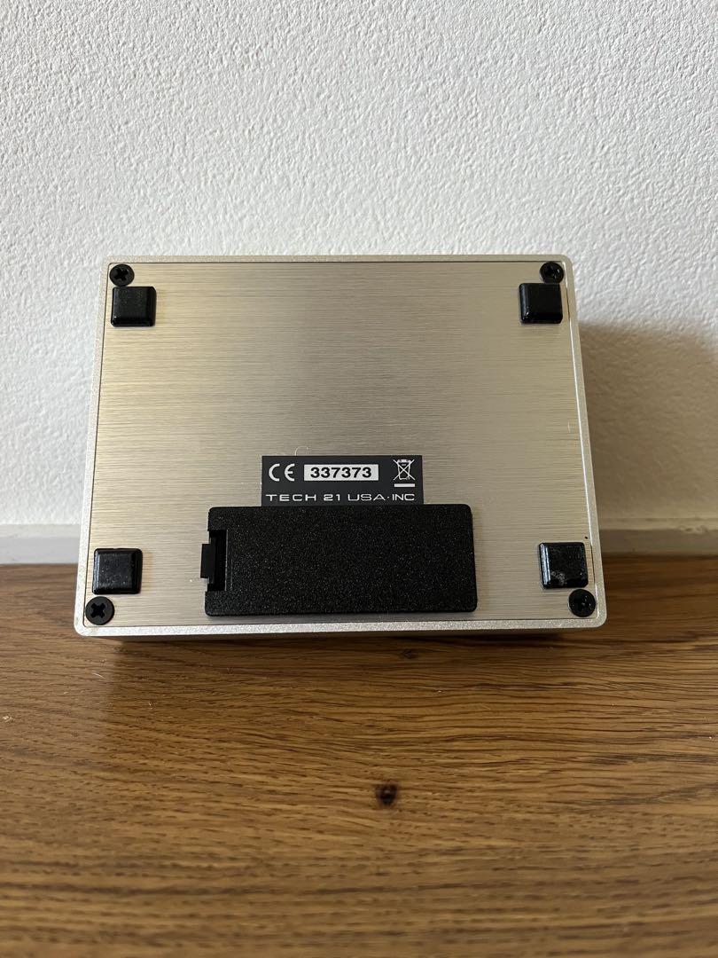 ベース TECH21 SANSAMP BASS DRIVER DI V2 30th