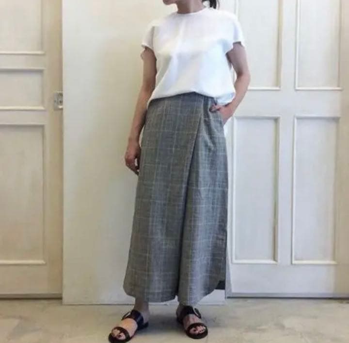 スリットワイドパンツXS SS