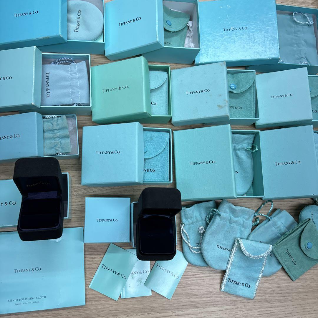 Tiffany & Co. ボックスとポーチ セット