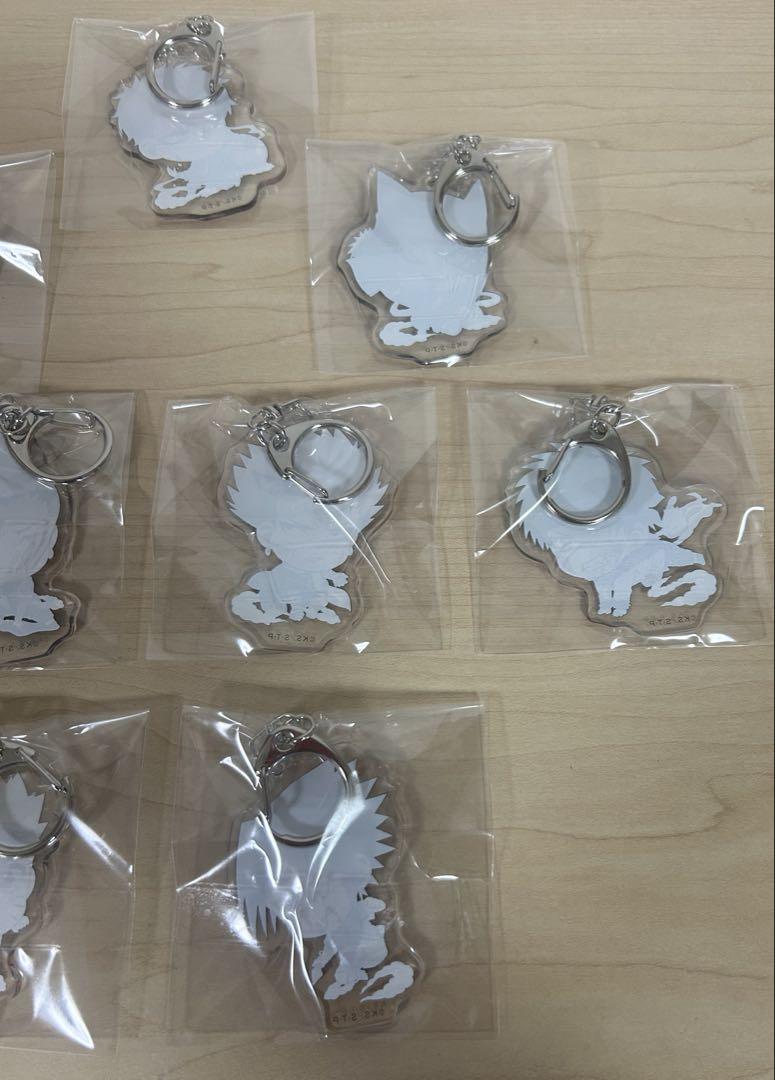 ナルト アクリルキーホルダー（全9種）セット。 ナルト アクリルキーホルダー（全9種）セット。 - メルカリ