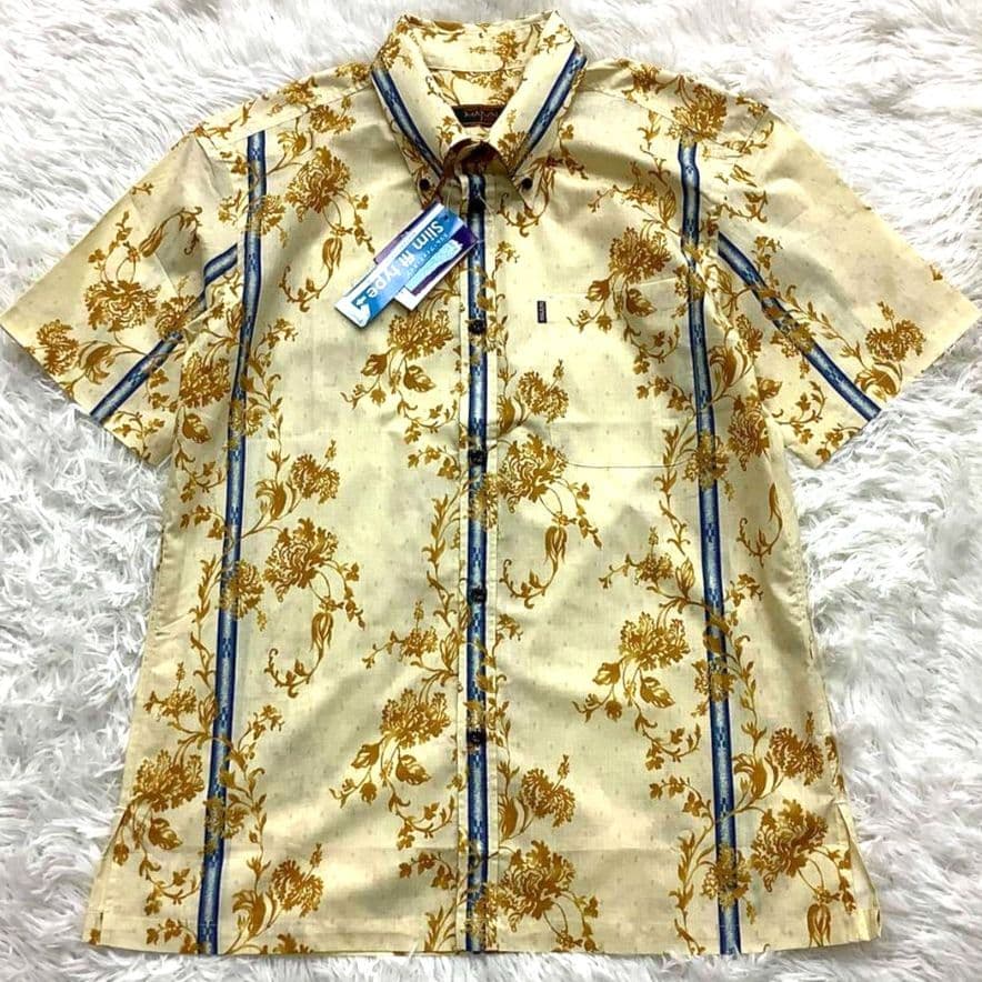 マジュン かりゆしウェア M 花柄 沖縄 正装 華やか 上品 半袖 観光M・majun