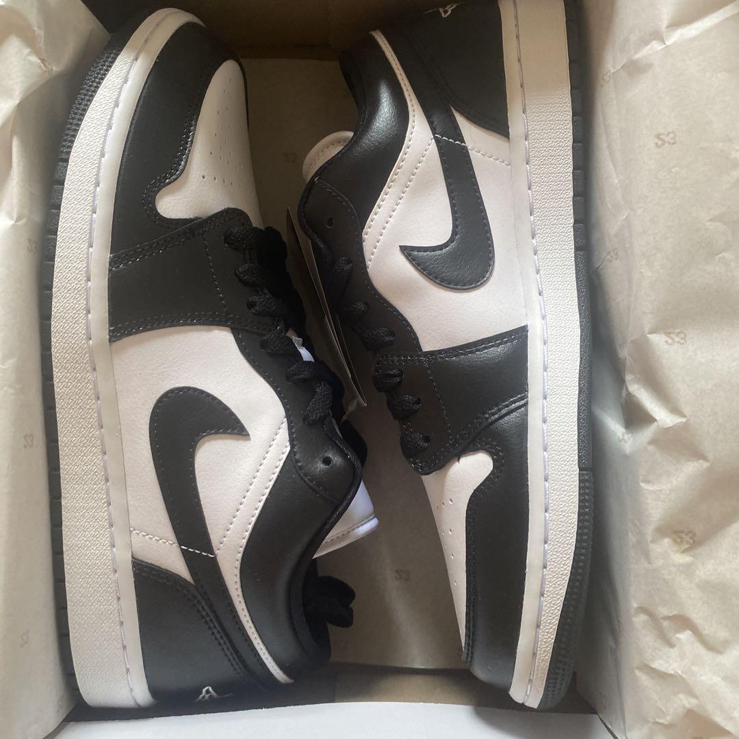 WMNS AIR JORDAN 1 LOW ホワイト/ブラック 28cm