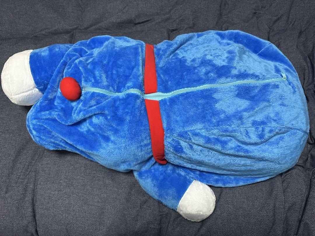押し入れで眠るドラえもんが再現できる布団ケースなど
