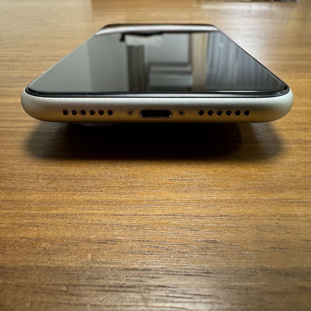 iPhone 11 ホワイト 256 GB SIMフリー