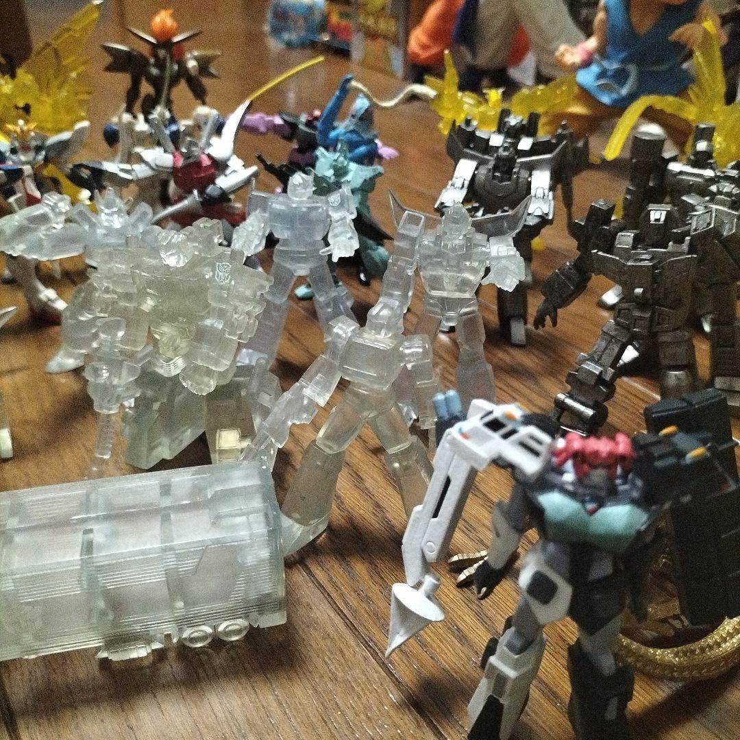 トランスフォーマー　勇者シリーズ　ガンダムシリーズ大量　トレーディングフィギュア