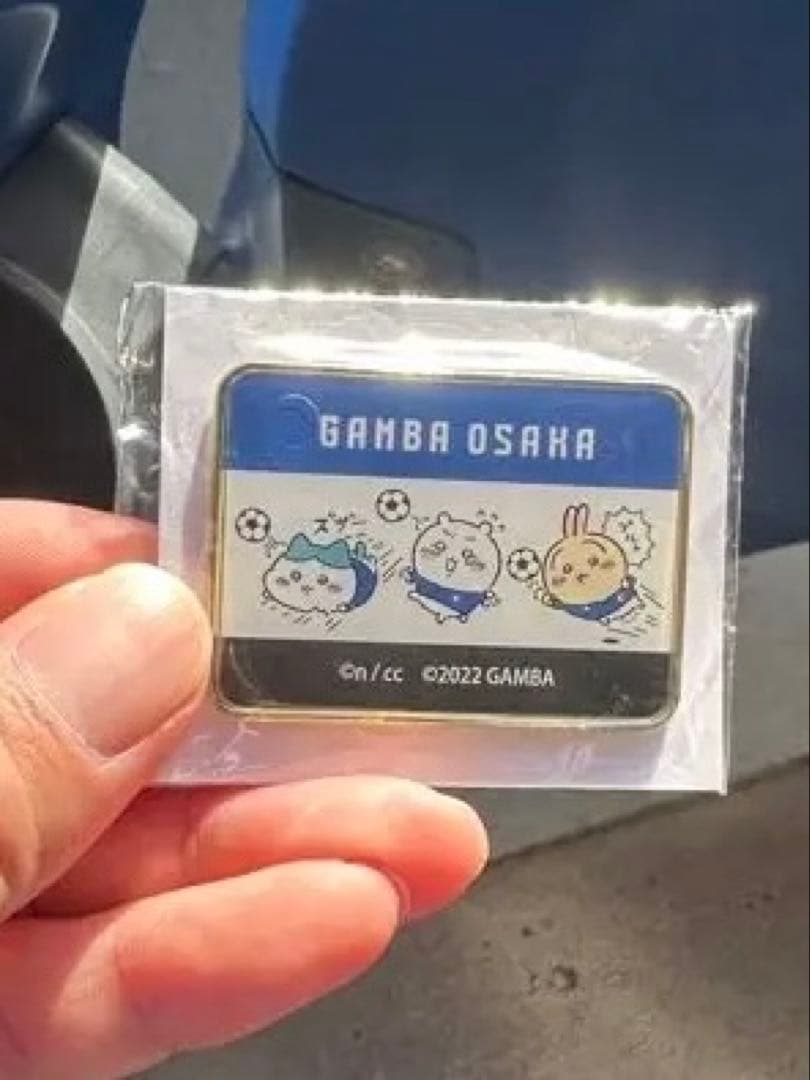 ガンバ大阪　ちいかわバッチ