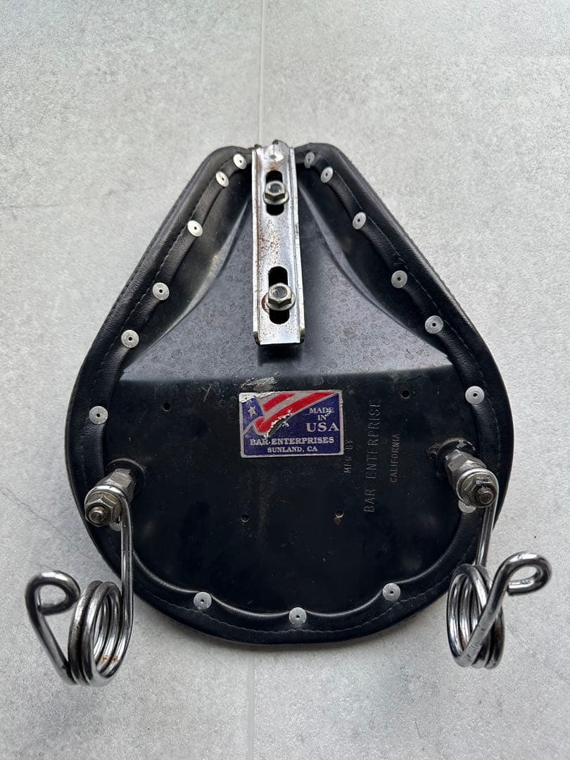 BAR ENTERPRISES シート ハーレー バーエンタープライズ ソロシート