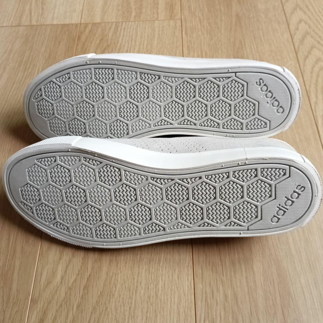 あちゃん adidas Originalsグレー スエード スニーカー adidas グレー スエード スニーカー - メルカリ