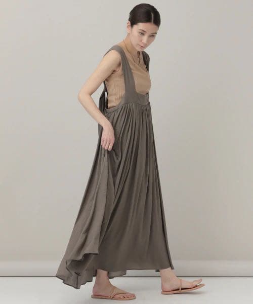 Curensology(カレンソロジー) サテンサロペットスカート