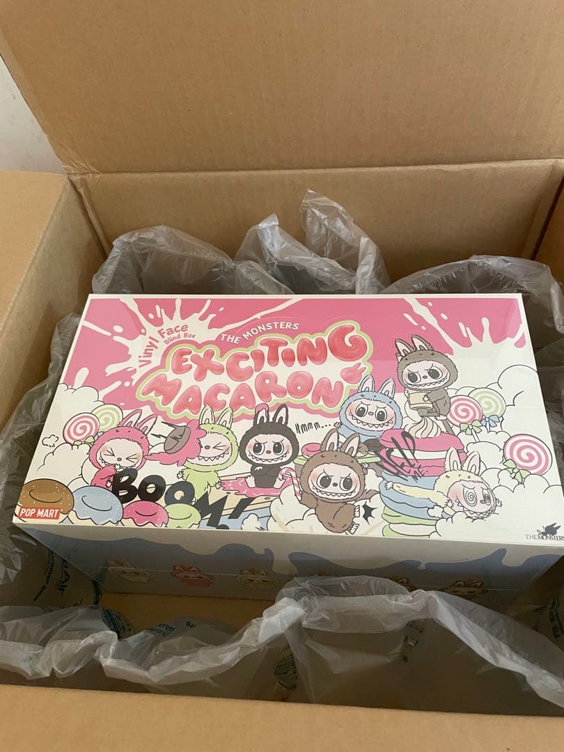 THE MONSTERS EXCITING MACARON ぬいぐるみ