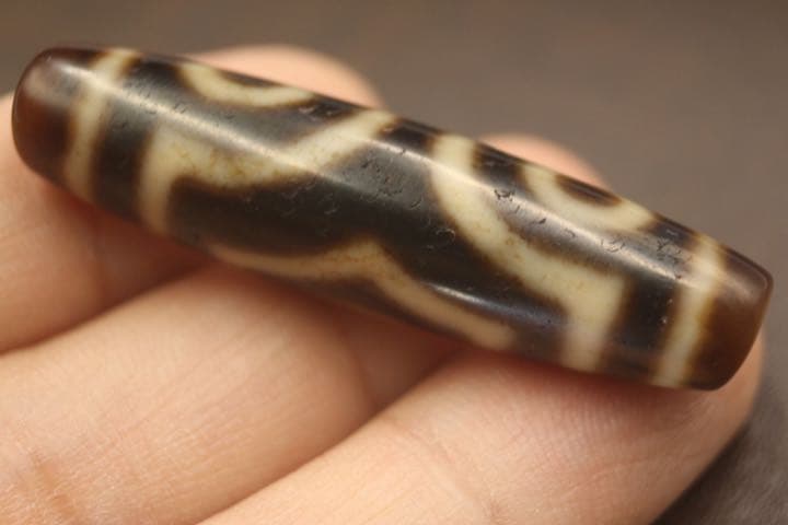 本物 天珠 チベット ジービーズ 三眼天珠 dzi beads | www.andreferes