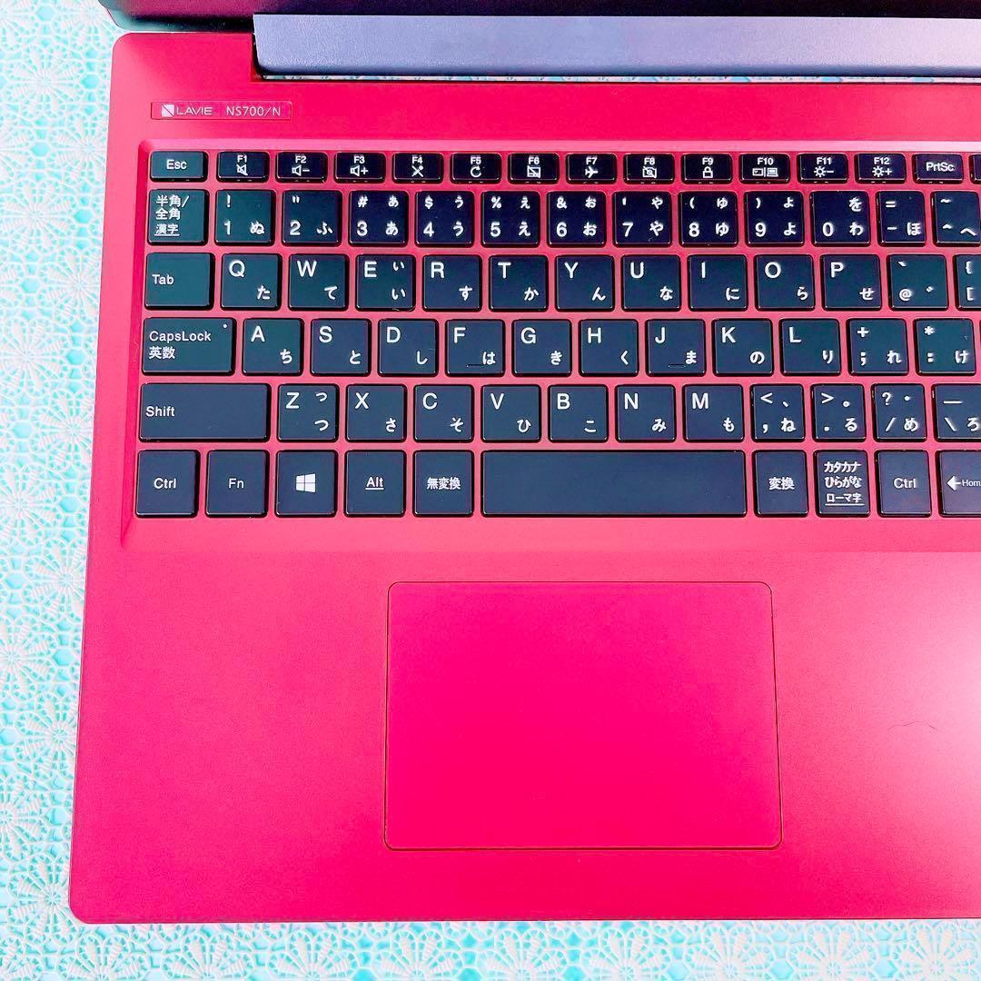 美品✨️第8世代Corei7薄型SSD赤ノートパソコン大容量1TBカメラWin11