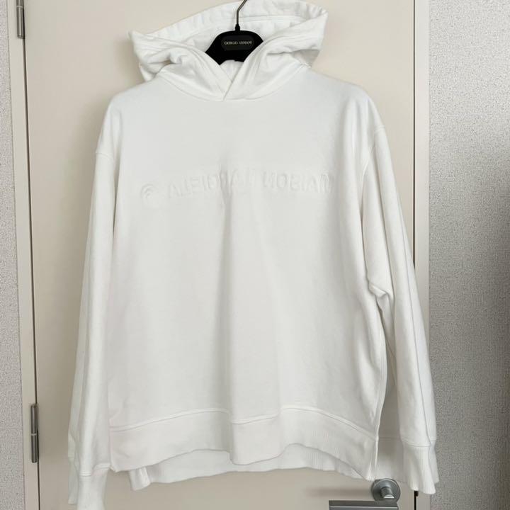 お値下げ!MM6 Maison Margiela エンボスロゴパーカー フーディ お値下げ!MM6 Maison Margiela エンボスロゴパーカー フーディ