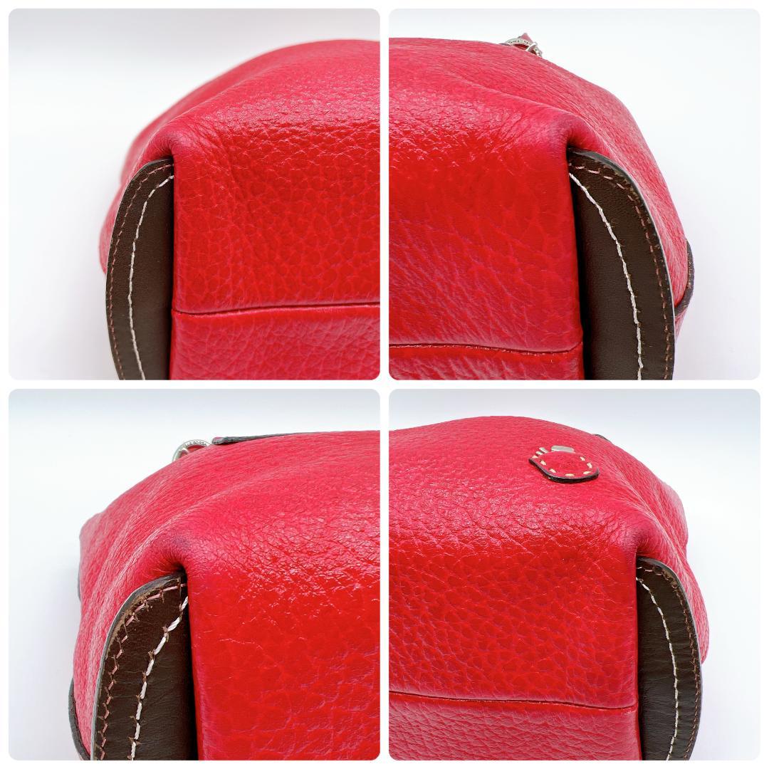 良品 PELLE BORSAトートバッグ 肩掛け可 チャーム レザー　c707 良品 PELLE BORSAトートバッグ 肩掛け可 チャーム レザー c707