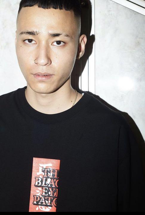 2枚組 BLACK EYE PATCH ステッカー ブラックアイパッチ 取扱注意 93%以上節約 EYE 2枚組 BLACK EYE PATCH ステッカー ブラックアイパッチ 取扱注意 93%以上節約 EYE