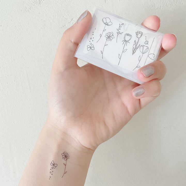 タトゥーシール 花と蝶 1シート 韓国 おまけ付き メルカリ タトゥーシール 花と蝶 1シート 韓国 おまけ付き メルカリ