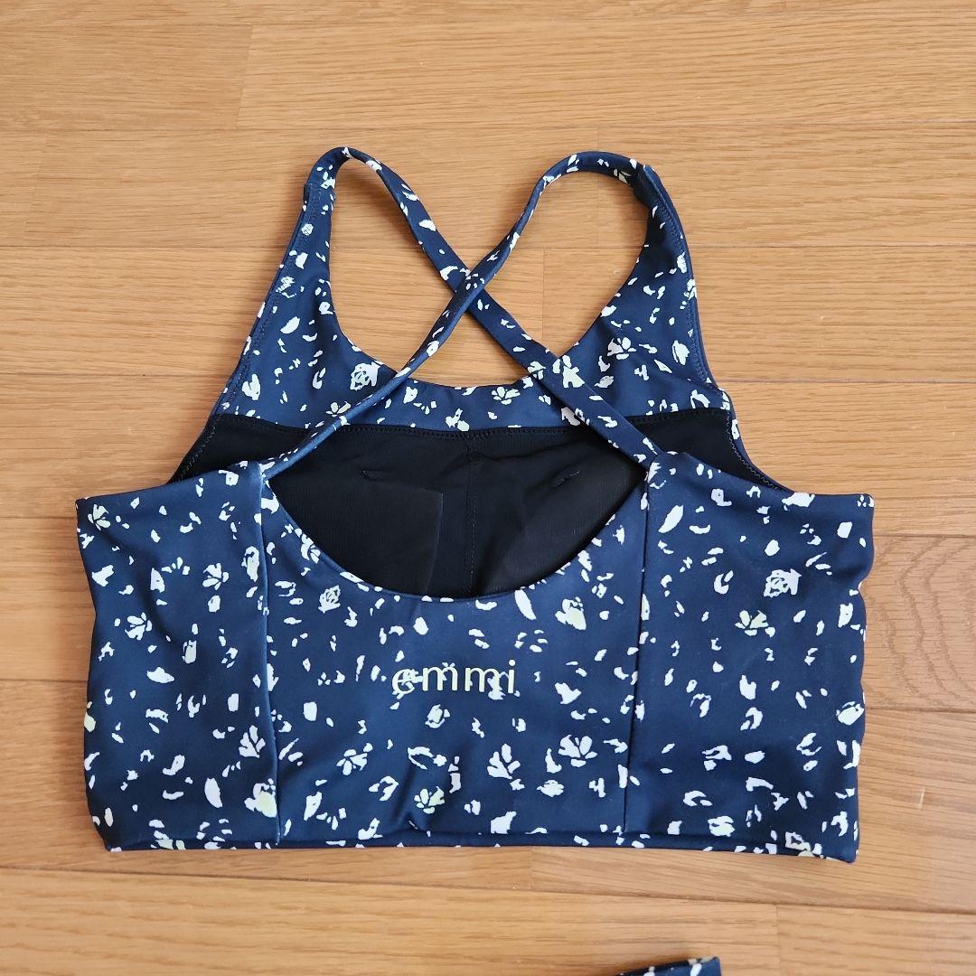 エミヨガ　emmi yoga ヨガウェアセット　ブラトップ　レギンス