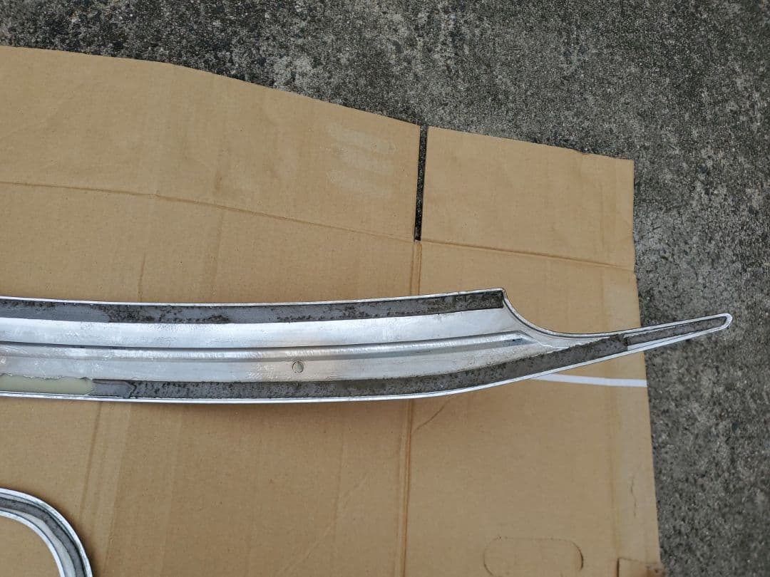 モデリスタ フロントバンパーメッキガーニッシュやや傷や汚れあり