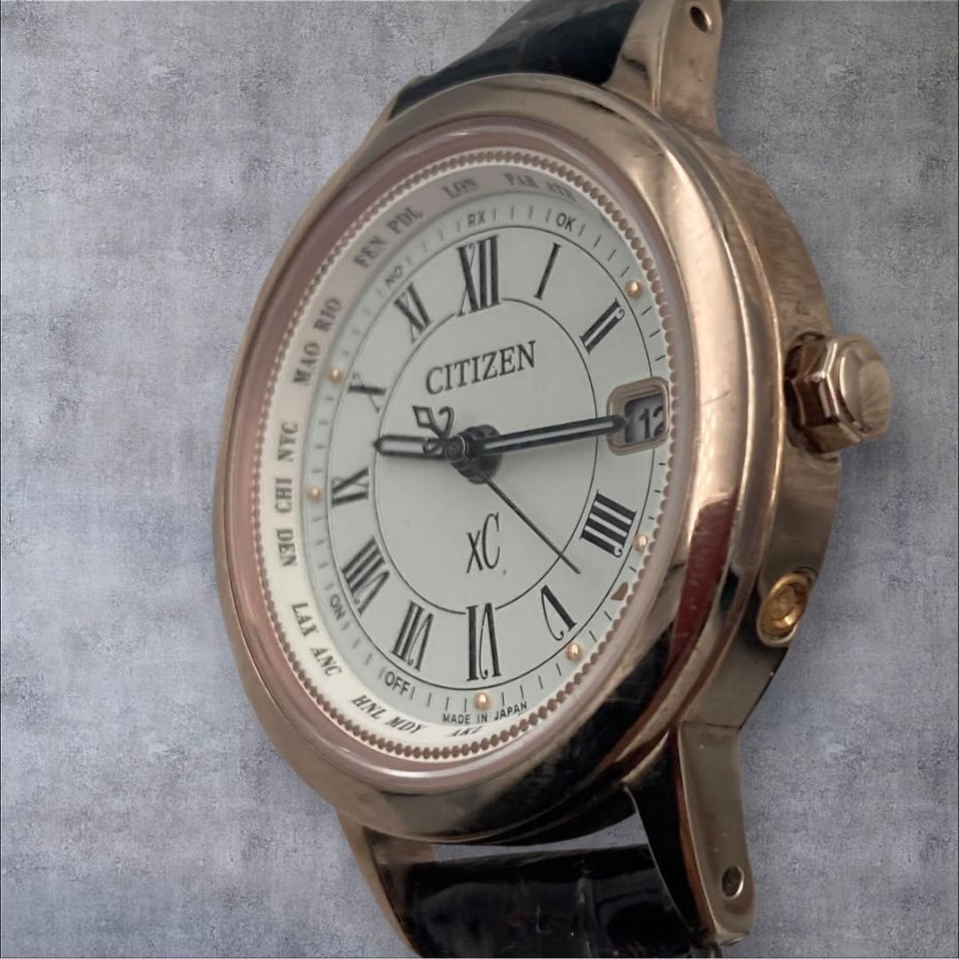 CITIZEN xC デイト ピンクゴールド ラウンド ソーラー レディース