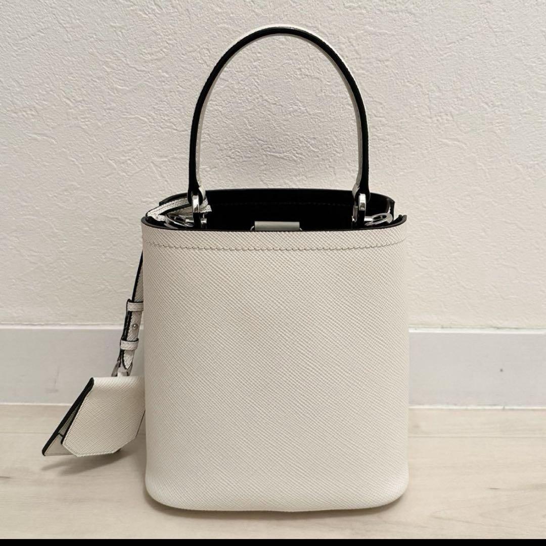 【PRADA】パニエ サフィアーノレザー スモールバッグ★ホワイト レア☆美品PRADA プラダパニエ サフィアーノレザー バッグ