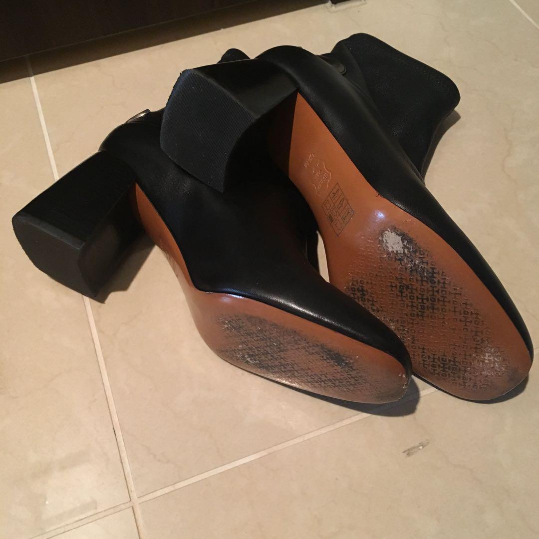正規店Tory Burch
