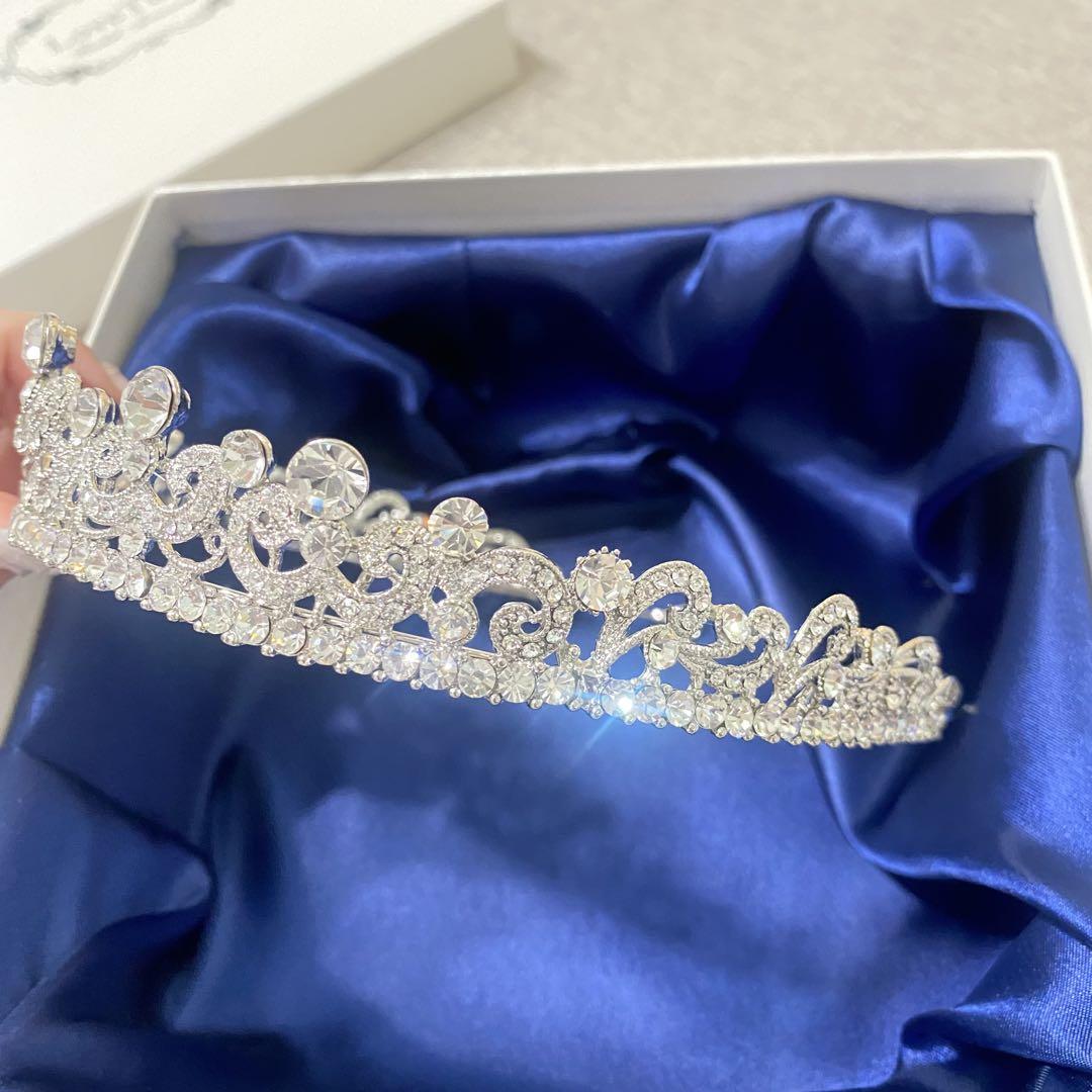 幅広ティアラ LoveTiara ヴィクトリアティアラ1回使用のみ