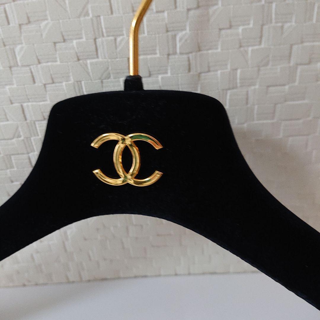 CHANEL シャネルハンガー ベロア 1本 ロゴマークゴールド
