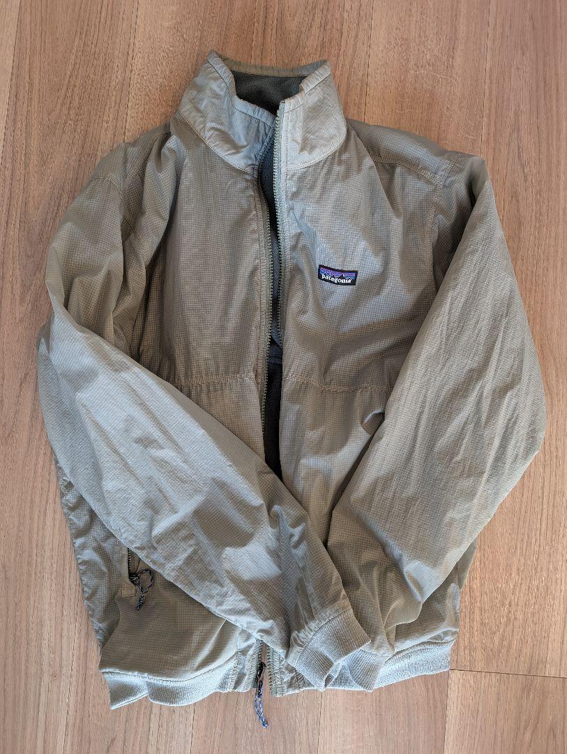 Patagonia カーキ ナイロンジャケット