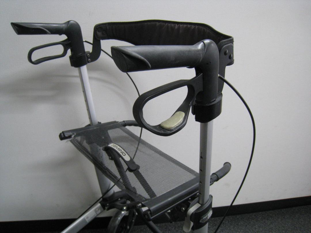 ハンディウォークＬ　GEMINO 30 歩行器 歩行車 パナマウントベッド