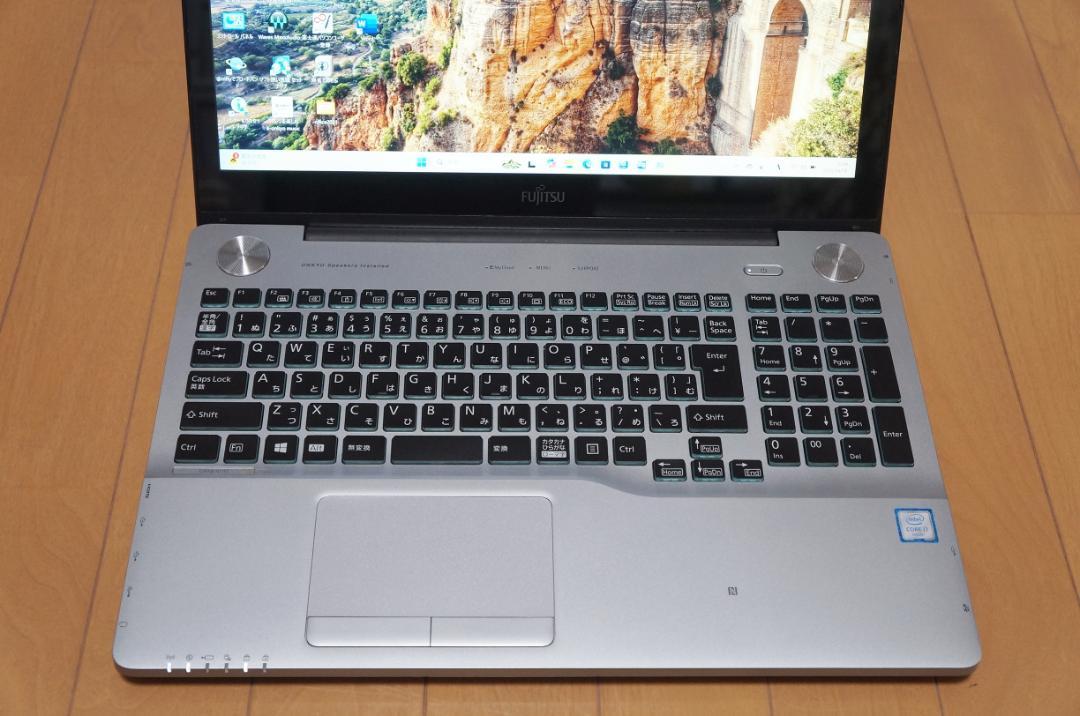 富士通 GRANNOTE AH90X i7 16GB SSD1TB Office