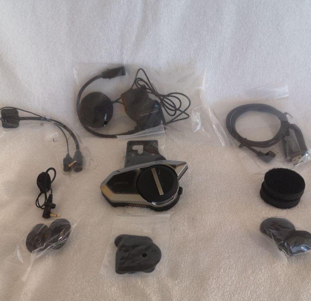 SENA 50S セナharman kardonインカム新品日本語設定化粧箱無し SENA 50S セナharman kardonインカム新品日本語設定化粧箱無し