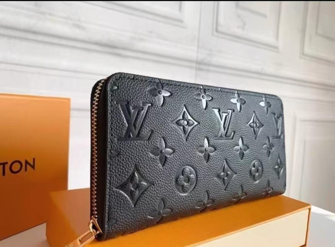 【美品】LOUIS VUITTON ブラック財布
