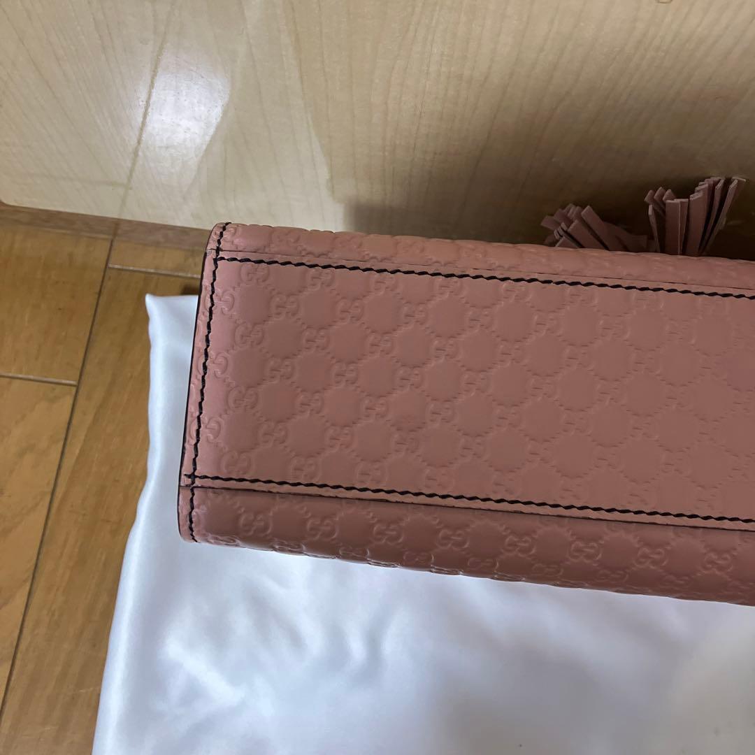 GUCCI グッチ エミリー ミディアム チェーンショルダーバッグ ピンク GUCCI グッチ エミリー ミディアム チェーンショルダーバッグ ピンク