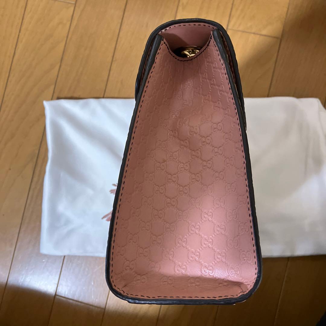 GUCCI グッチ エミリー ミディアム チェーンショルダーバッグ ピンク GUCCI グッチ エミリー ミディアム チェーンショルダーバッグ ピンク