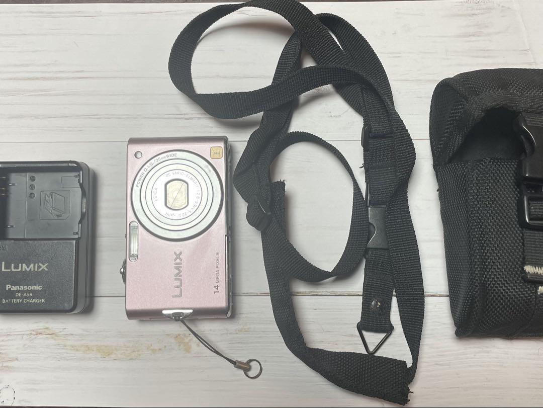 Panasonic Lumix 14メガピクセル ピンク