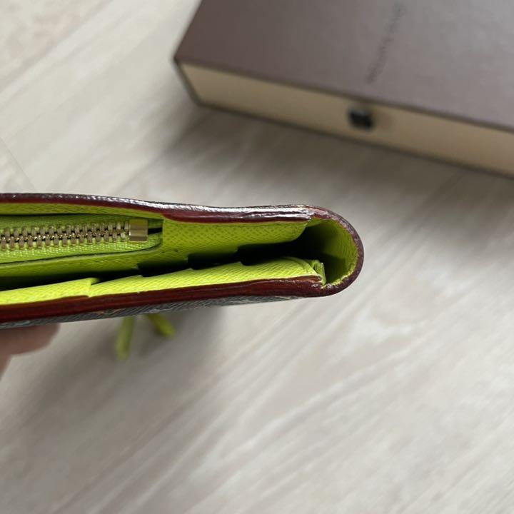 Louis Vuitton(ルイ・ヴィトン) Insolite 財布