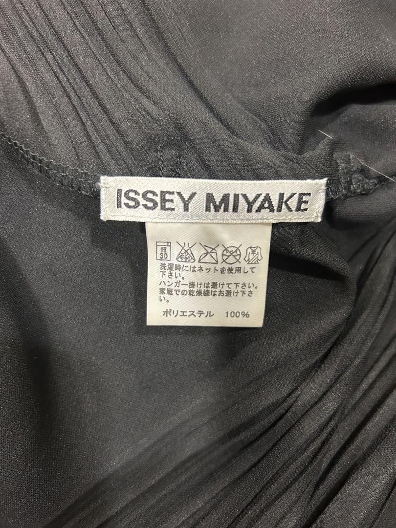 ⭐️最終価格⭐️イッセイミヤケプリーツ加工コート極美品⭐️