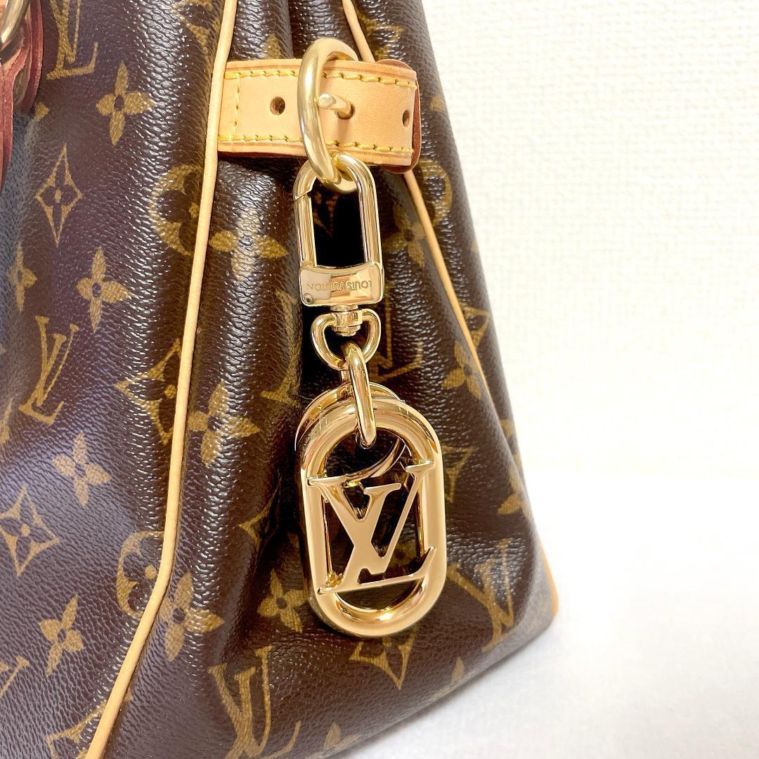 エレガントなバッグチャーム✨LOUIS VUITTON ポルトクレ・LVリンク