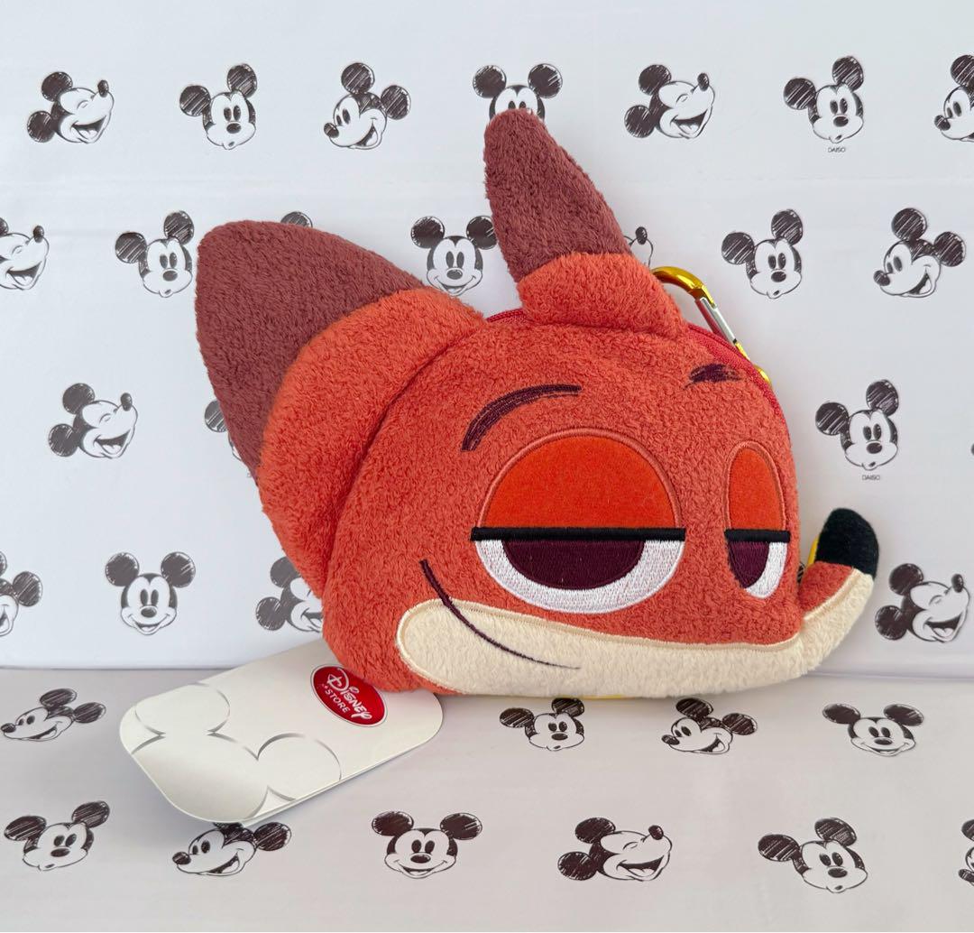 ディズニーストア ズートピア ニック パスケース - メルカリ ディズニーストア ズートピア ニック パスケース - メルカリ