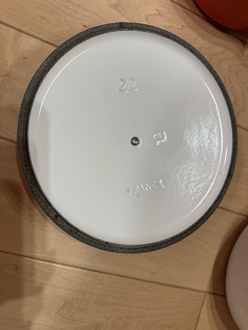 ル・クルーゼ 両手鍋 22cm 白 ホワイト 18㎝　オレンジ　セット